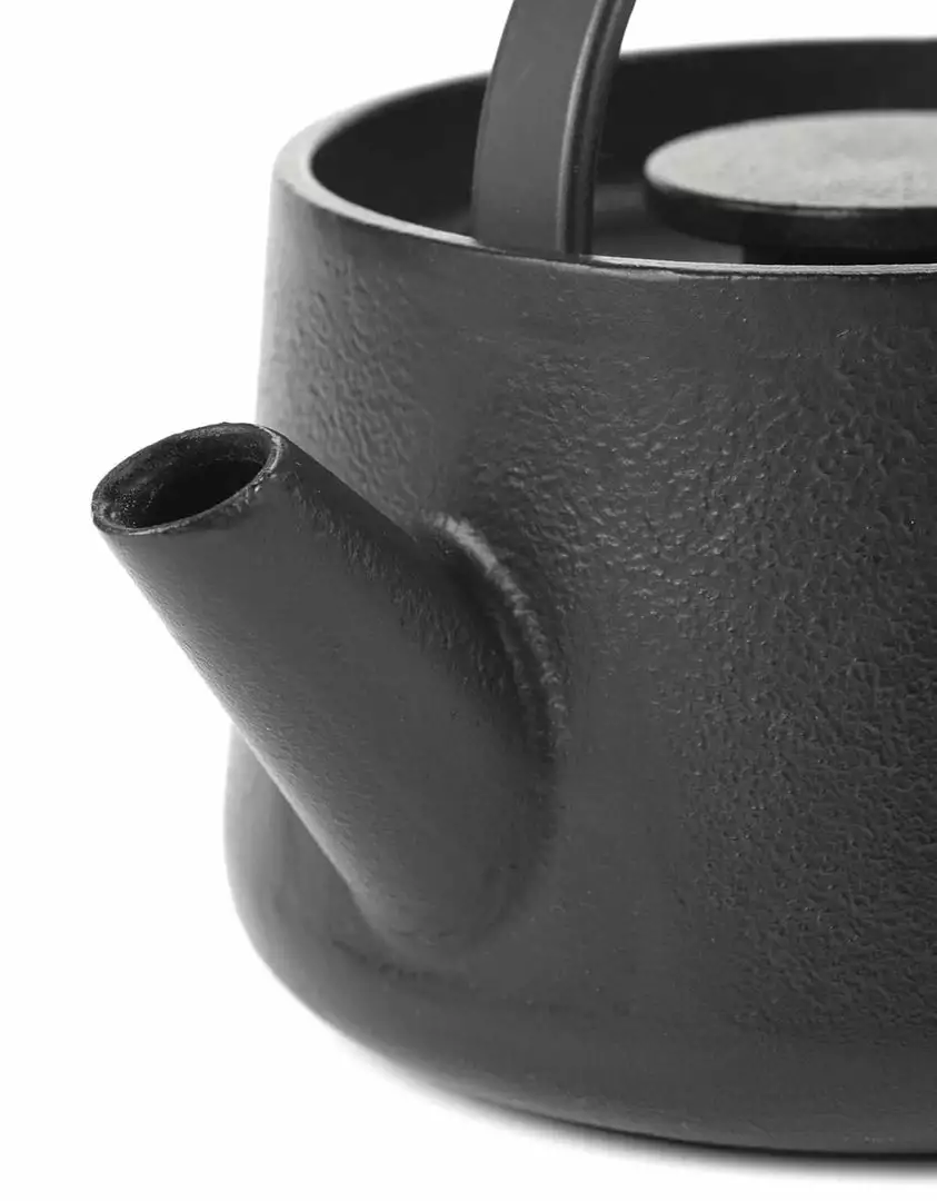 Serax Home Living Inku Cast Iron Teapot 4 Serax Home Living Inku Cast Iron Teapot