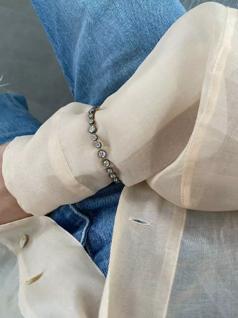 Jessica McCormack Signature Bracelet - Button Back Diamond Bracelet Fashion Jewellery 4 Jessica McCormack Signature Bracelet - Button Back Diamond Bracelet Fashion Jewellery